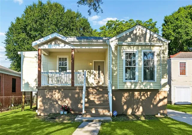Homes for sale in New Orleans, LA | 5534 Elysian Fields Ave, New Orleans, LA 70122 | MLS# 2556004