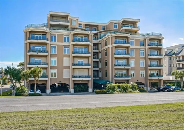 Photo 1 of Condo for sale at 400 Metairie Hammond Hwy #3D, Metairie, LA 70005 | MLS# 2556640 | Listing updated on 2026-05-07