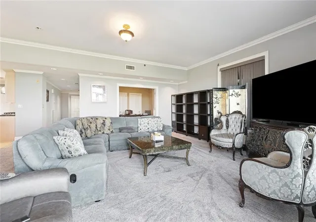 Photo 3 of Condo for sale at 400 Metairie Hammond Hwy #3D, Metairie, LA 70005 | MLS# 2556640 | Listing updated on 2026-05-07