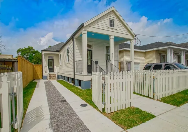 3rd image of 921 Elmira Ave, New Orleans, LA 70114 | MLS# 2556646