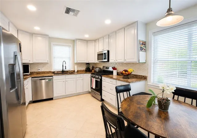 5th image of 101 W William David Pkwy #D, Metairie, LA 70005 | MLS# 2556676
