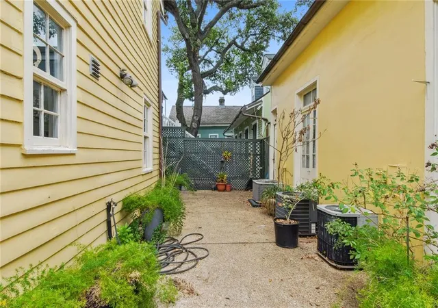 13th image of 933 Orleans St #4, New Orleans, LA 70116 | MLS# 2556672