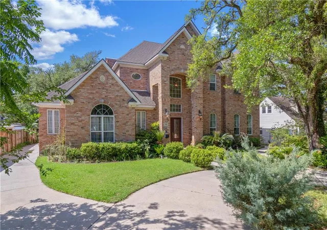 2nd image of 5907 Berkley Dr, New Orleans, LA 70131 | MLS# 2556852