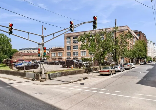 20th image of 1107 S Peters St #203, New Orleans, LA 70130 | MLS# 2556808