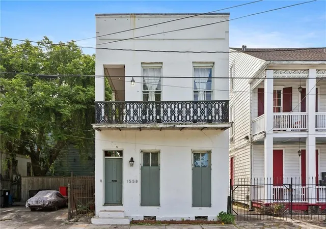 1st image of 1558 Annunciation St, New Orleans, LA 70130 | MLS# 2556880