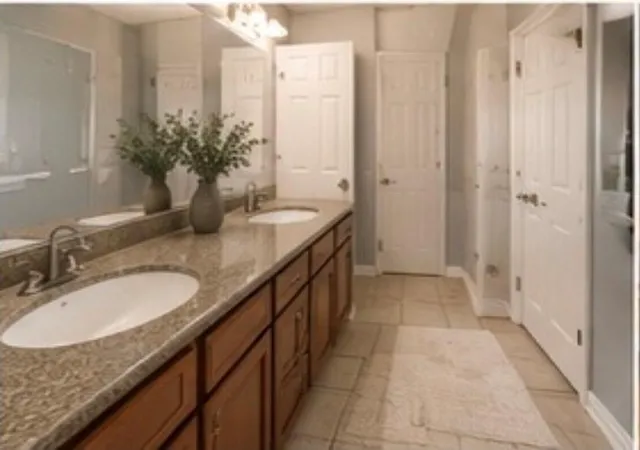 2nd image of 12 Heritage Ln Ln, New Orleans, LA 70114