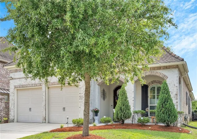 1st image of 305 Nicklaus Dr, Slidell, LA 70458 | MLS# 2555482