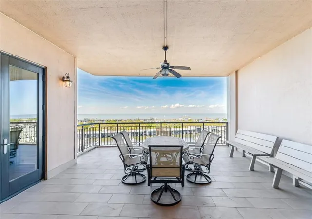 Homes for sale in New Orleans, LA | 232 Lake Marina Ave #10D, New Orleans, LA 70124 | MLS# 2557007