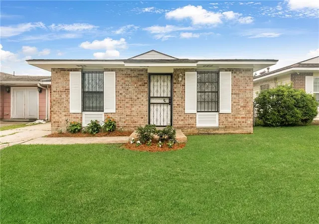 Homes for sale in New Orleans, LA | 10114 Boulevard Wy, New Orleans, LA 70127 | MLS# 2556402