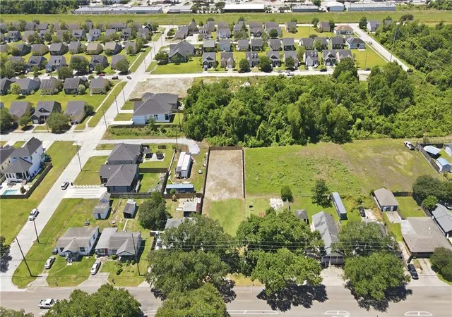 3rd image of 2817 Behrman Hwy, New Orleans, LA 70114 | MLS# 2557069
