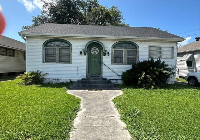 Homes for sale in Jefferson, LA | 318 Harding St, Jefferson, LA 70121 | MLS# 2553625