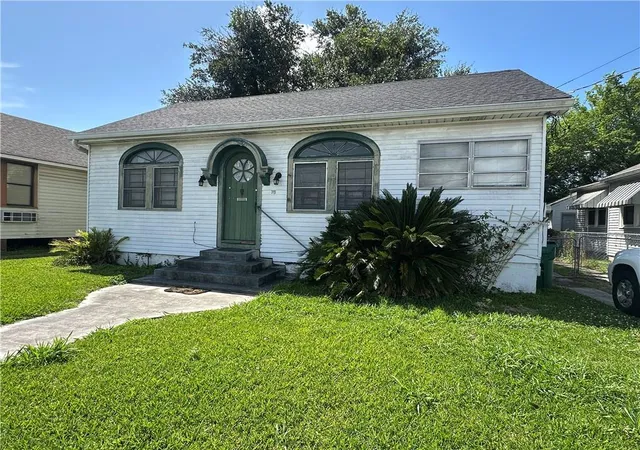 Homes for sale in Jefferson, LA | 318 Harding St, Jefferson, LA 70121 | MLS# 2553625