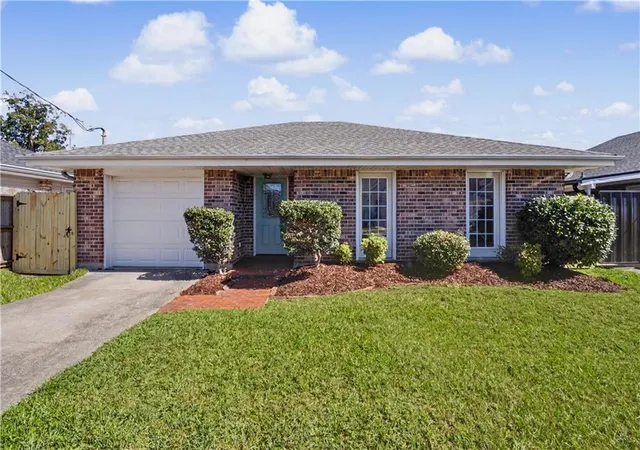 Homes for sale in Kenner, LA | 3432 Roosevelt Blvd, Kenner, LA 70065 | MLS# 2556100