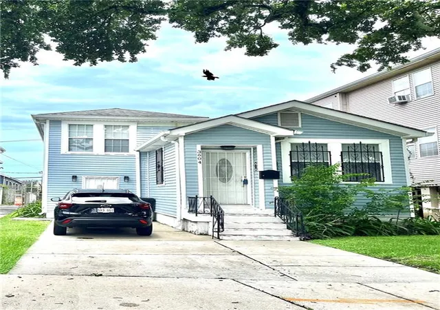 1st image of 3604 Louisiana Avenue Pkwy, New Orleans, LA 70125 | MLS# 2557106