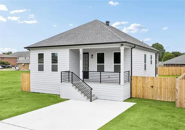 1st image of 1805 37th St, Kenner, LA 70065 | MLS# 2557075