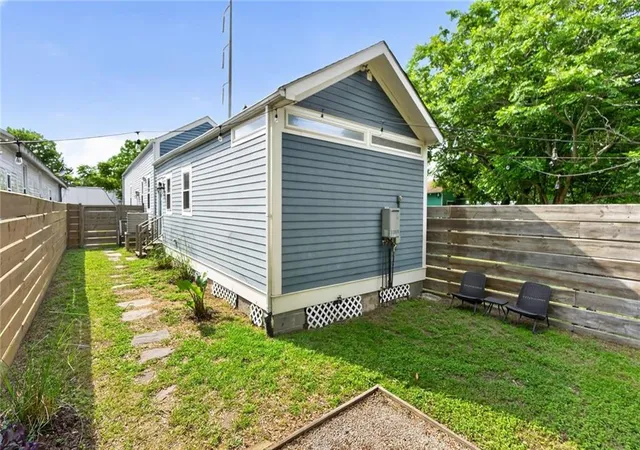 Homes for sale in New Orleans, LA | 1915 Port St, New Orleans, LA 70117 | MLS# 2556885