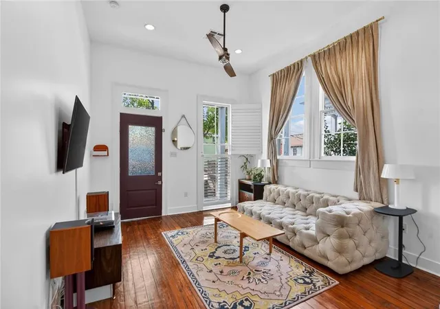 Homes for sale in New Orleans, LA | 1915 Port St, New Orleans, LA 70117 | MLS# 2556885