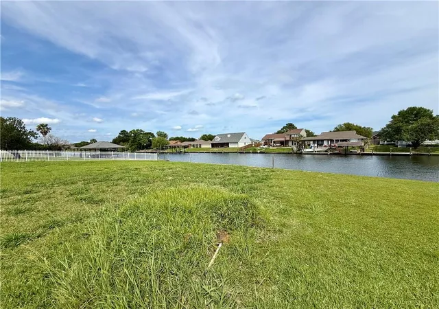 4th image of 3 Oak Cvs, Slidell, LA 70458 | MLS# 2555702