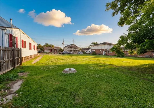 3rd image of 820 Lafayette St, Gretna, LA 70053 | MLS# 2557284
