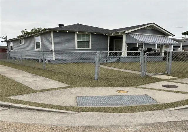 1st image of 2000 Piety St, New Orleans, LA 70117 | MLS# 2557231