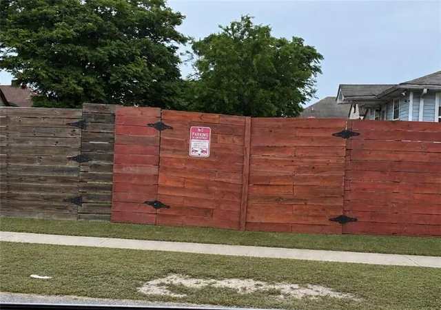 2nd image of 2000 Piety St, New Orleans, LA 70117 | MLS# 2557231