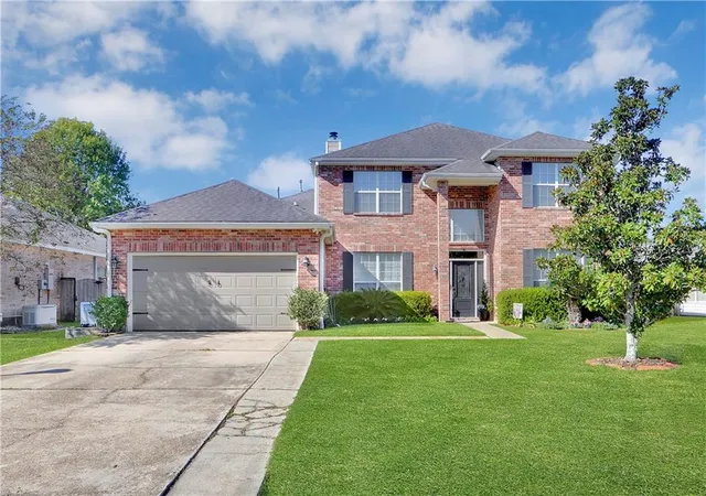 1st image of 305 Stallion Ct, Covington, LA 70435 | MLS# 2557314