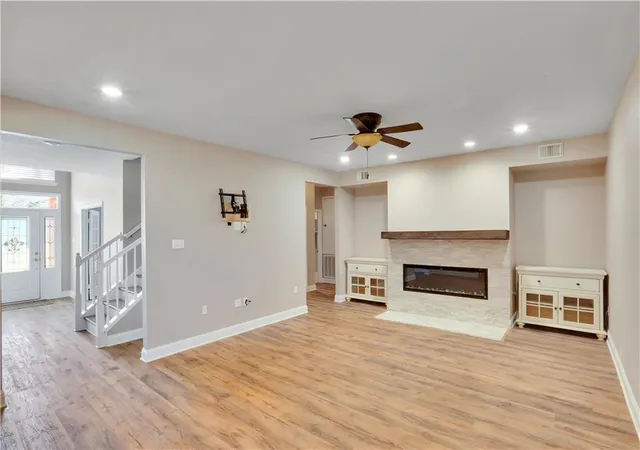 3rd image of 305 Stallion Ct, Covington, LA 70435 | MLS# 2557314