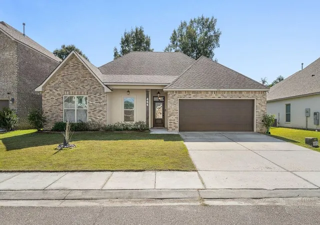1st image of 444 Tiger Ave, Covington, LA 70433 | MLS# 2557323