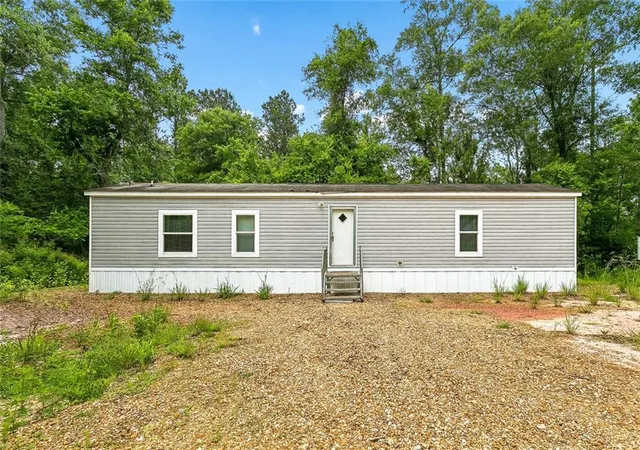 Homes for sale in Tickfaw, LA | 49155 Stafford Rd, Tickfaw, LA 70466 | MLS# 2557170