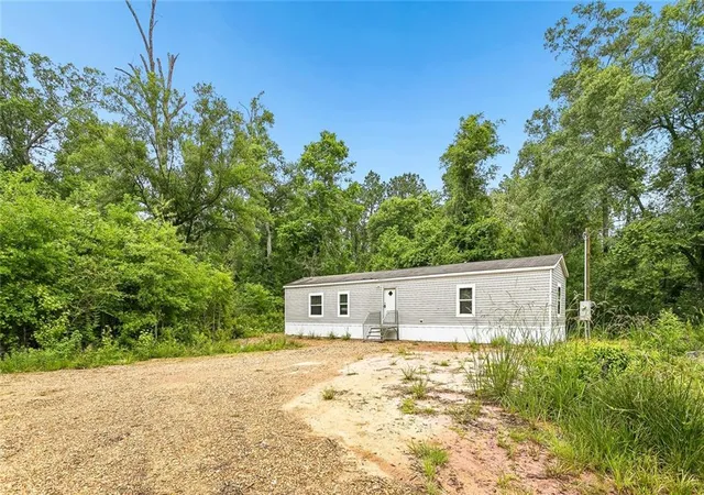 Homes for sale in Tickfaw, LA | 49155 Stafford Rd, Tickfaw, LA 70466 | MLS# 2557170