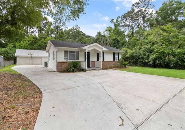 Photo 1 of Single family home for sale at 39264 Kisatchie Dr, Slidell, LA 70461 | MLS# 2557159 | Listing updated on 2026-06-04