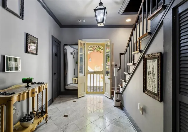 3rd image of 829 Ursulines Ave, New Orleans, LA 70116
