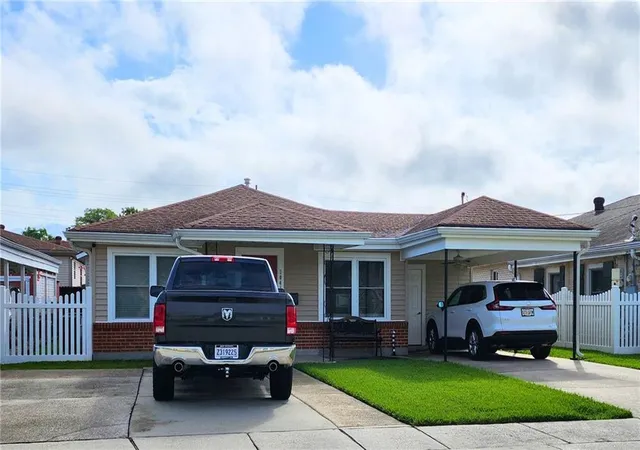 2nd image of 3041 Hero Dr, Gretna, LA 70053 | MLS# 2557489