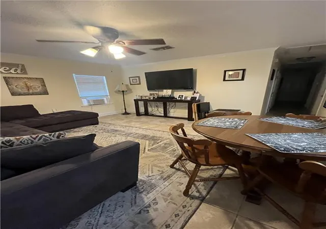 3rd image of 3041 Hero Dr, Gretna, LA 70053 | MLS# 2557489