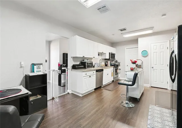 Photo 3 of Single family home for sale at 221 W Urquhart St, Chalmette, LA 70043 | MLS# 2557713 | Listing updated on 2026-05-21