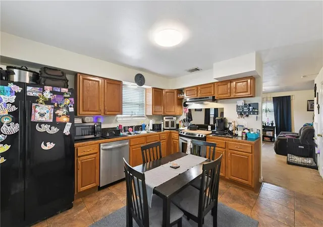 Photo 3 of Townhouse for sale at 3801 Laplace St, Chalmette, LA 70043 | MLS# 2557754 | Listing updated on 2026-08-05