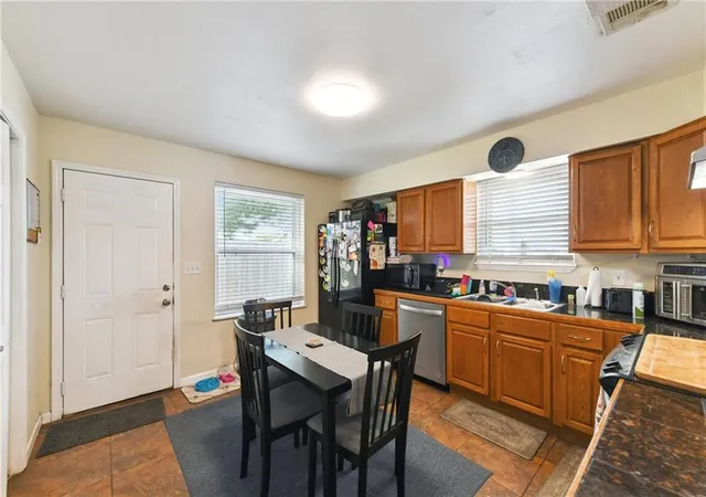 Photo 3 of Townhouse for sale at 3801 Laplace St, Chalmette, LA 70043 | MLS# 2557754 | Listing updated on 2026-08-05