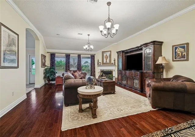 Photo 4 of Single family home for sale at 3809 Lake Winnipeg Dr, Harvey, LA 70058 | MLS# 2557812 | Listing updated on 2026-05-13
