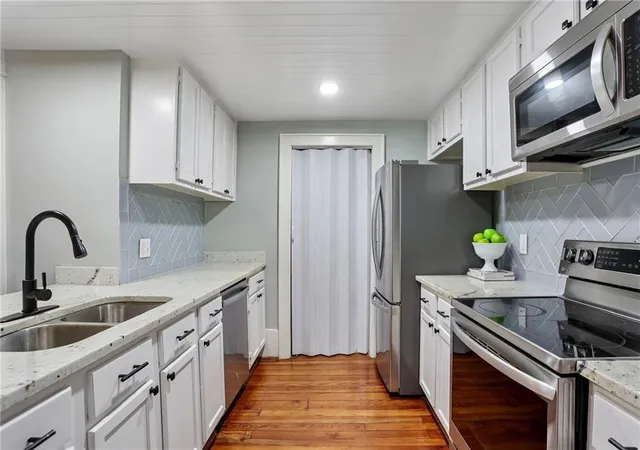 5th image of 913 Washington Ave, New Orleans, LA 70130
