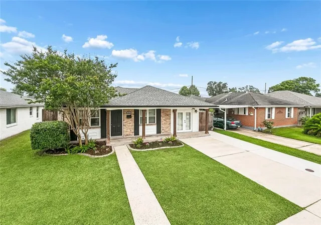 Homes for sale in Metairie, LA | 1913 Frankel Ave, Metairie, LA 70003 | MLS# 2558061