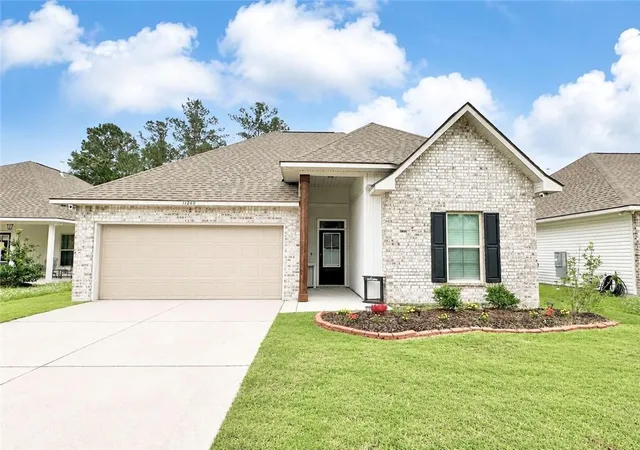 1st image of 11268 Clover Knoll Dr, Covington, LA 70433 | MLS# 2557845