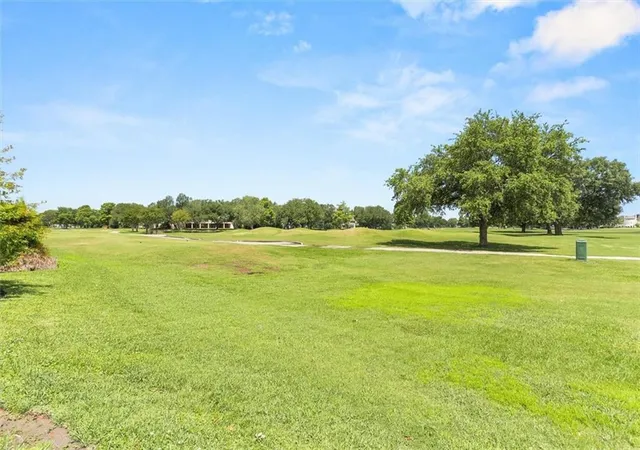 30th image of 10 Chateau Latour Dr, Kenner, LA 70065 | MLS# 2558121