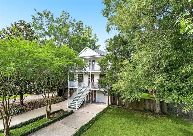 2nd image of 18120 Cusachs Dr, Covington, LA 70433 | MLS# 2558099