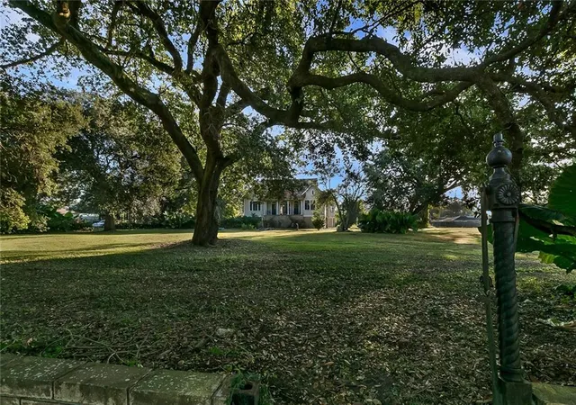 Homes for sale in New Orleans, LA | 2020 Farragut St, New Orleans, LA 70114 | MLS# 2558176