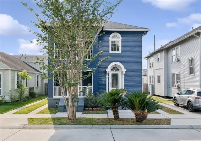 Homes for sale in New Orleans, LA | 4200 02 State Street Dr, New Orleans, LA 70125 | MLS# 2557789