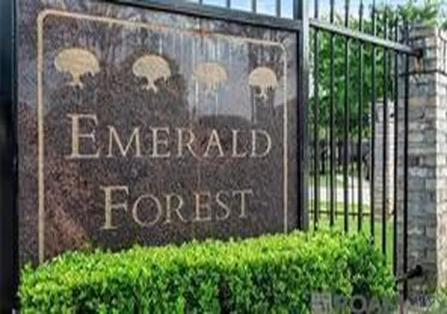 2nd image of 350 Emerald Forest Blvd #22110, Covington, LA 70433 | MLS# 2557365