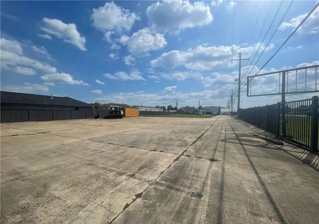 Photo 1 of Land for sale at 15207 Highway 90, Paradis, LA 70080 | MLS# 2557542 | Listing updated on 2026-09-01