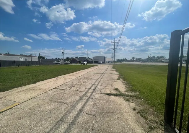 Homes for sale in Paradis, LA | 15207 Hwy 90 Hwy Hwy, Paradis, LA 70080 | MLS# 2557542