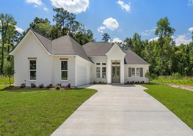 Photo 1 of Single family home for sale at 608 Kristian Ct, Madisonville, LA 70447 | MLS# 2558429 | Listing updated on 2026-07-30