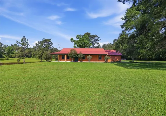 Homes for sale in Roseland, LA | 62161 Bennett Rd, Roseland, LA 70456 | MLS# 2558038